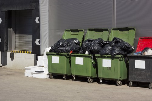 Efficient rubbish removal supporting safe and tidy spaces in Balham